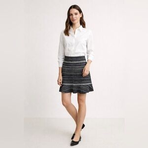Banana Republic Textured Knit Skirt | Size 4 | Black & Ivory | spring skirt